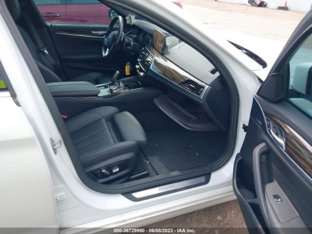 WBAJA5C5XKBX46790 BMW 5 Series 530i
