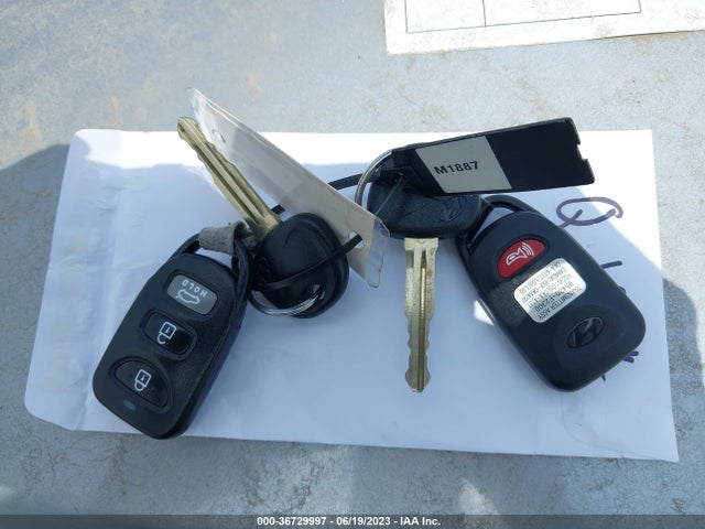 Hyundai ELANTRA SE 2017 5NPD84LF4HH143419 Image 3