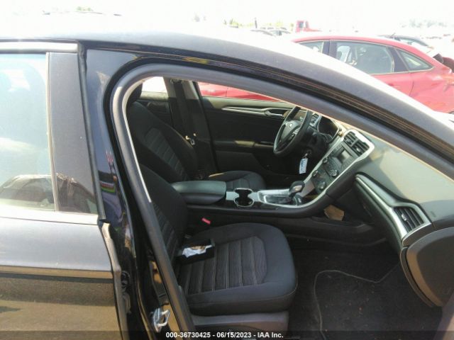 3FA6P0H72GR285680 Ford FUSION SE