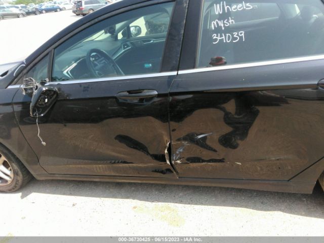 3FA6P0H72GR285680 Ford FUSION SE