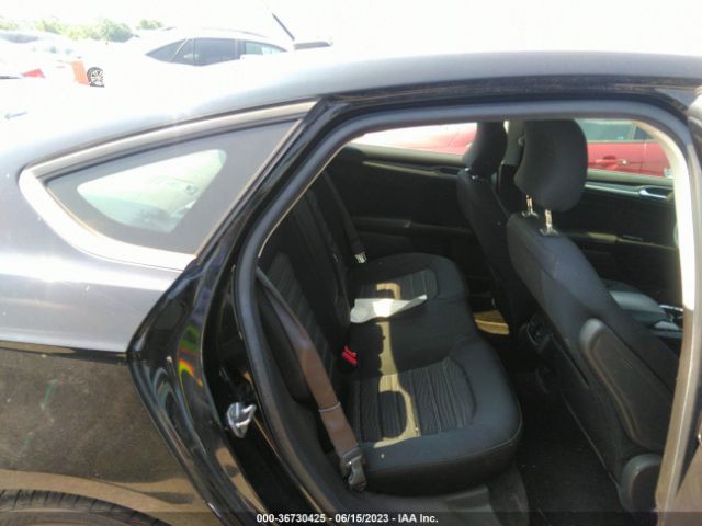 3FA6P0H72GR285680 Ford FUSION SE