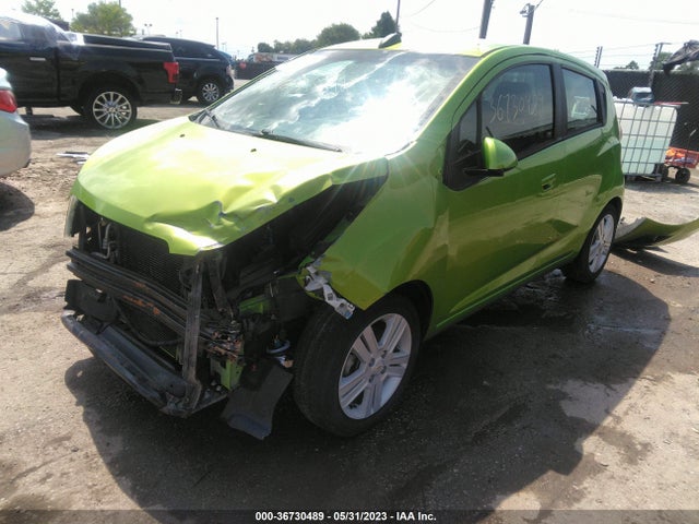 Chevrolet Spark Lt 2015 KL8CD6S99FC734166 Image 2