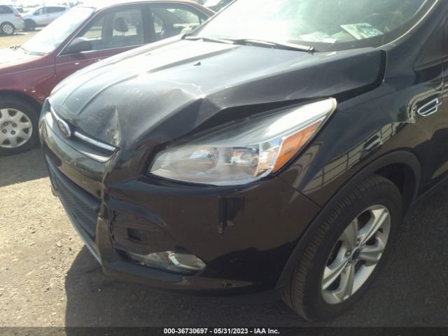 1FMCU9GX5EUD77752 Ford ESCAPE SE