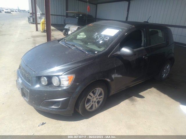 Chevrolet SONIC LT 2016 1G1JC6SH8G4141671 Image 2