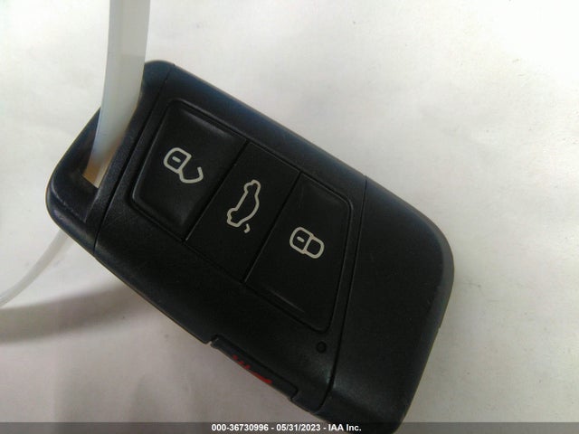 3VVDX7B2XNM003644 Volkswagen TAOS S