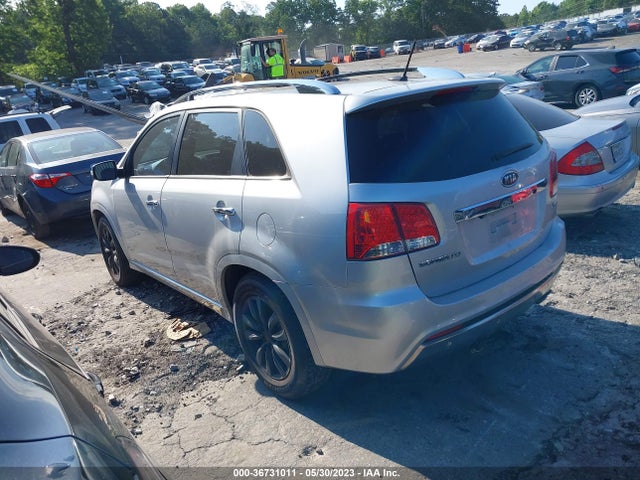 2011 KIA SORENTO SX VIN: 5XYKWDA22BG170887