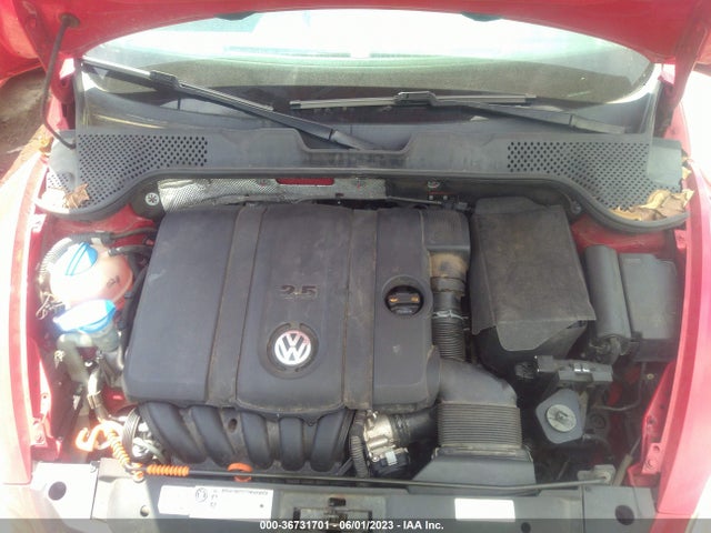 2012 VOLKSWAGEN BEETLE 2.5L W/SUN/SOUND/NAV VIN: 3VWJX7AT1CM656675