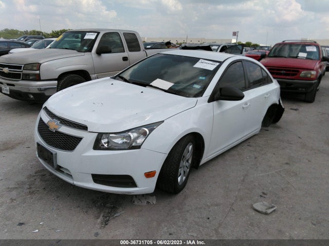 Chevrolet CRUZE LS 2014 1G1PA5SH9E7277166 Image 2