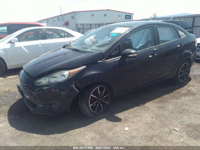 Ford FIESTA SE 2015 3FADP4BJ4FM158511 Image 2