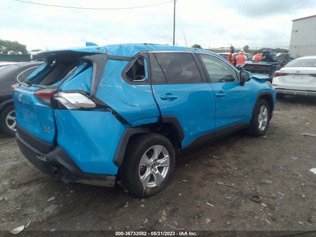 2021 TOYOTA RAV4 XLE VIN: 2T3P1RFV5MC142740