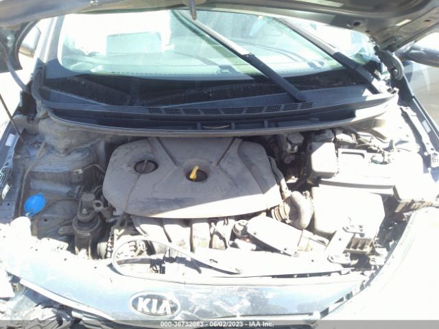 KNAFX4A68G5522174 KIA FORTE LX
