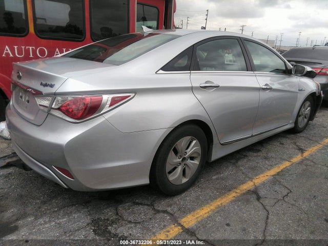 2013 HYUNDAI SONATA HYBRID VIN: KMHEC4A43DA065040