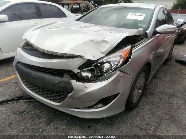 2013 HYUNDAI SONATA HYBRID VIN: KMHEC4A43DA065040