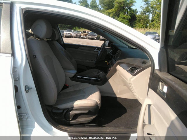 2015 HYUNDAI SONATA SPORT VIN: 5NPE34AF5FH096310