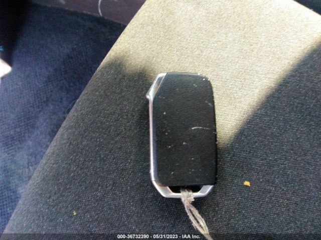 KNDNB4H30N6176234 KIA Carnival Lx