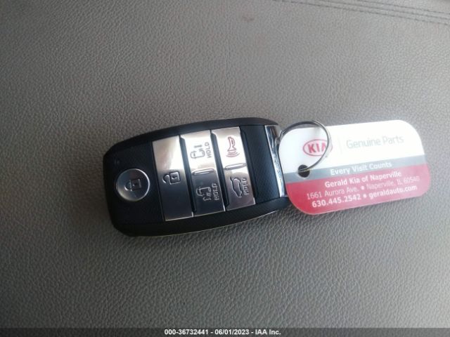 KNDMC5C18K6538469 KIA SEDONA EX