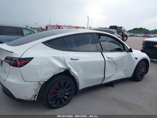 Tesla Model Y Performance 2022 7SAYGDEF1NF521789 Image 6