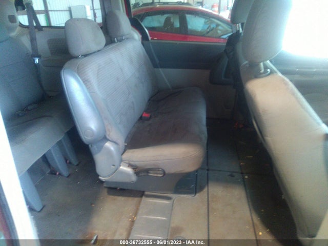 2008 CHRYSLER TOWN & COUNTRY LX VIN: 2A8HR44H28R678419