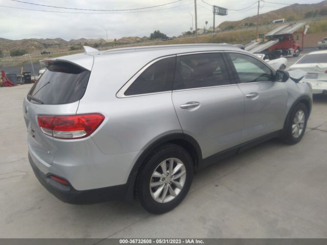 5XYPG4A52JG342623 KIA Sorento Lx V6