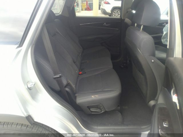 5XYPG4A52JG342623 KIA Sorento Lx V6