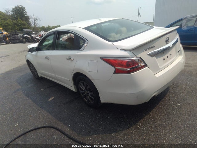 Nissan Altima 2.5 S 2015 1N4AL3AP7FN908620 Image 3
