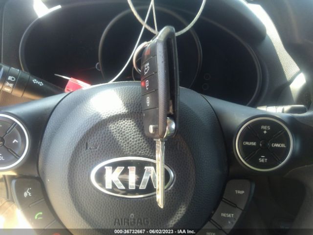 KNDJP3A50E7005189 KIA SOUL +