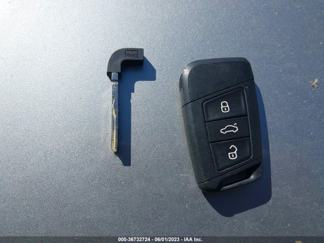 3VWEM7BU6NM008818 Volkswagen JETTA SE