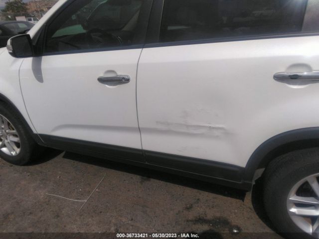 5XYKT4A61EG536158 KIA SORENTO LX
