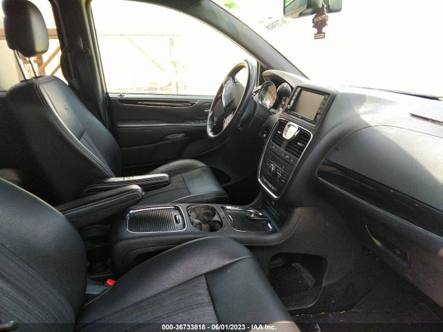 2C4RC1HGXER188299 Chrysler Town & Country S