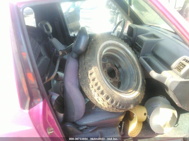 1993 GEO TRACKER VIN: 2CNBJ18U6P6921896