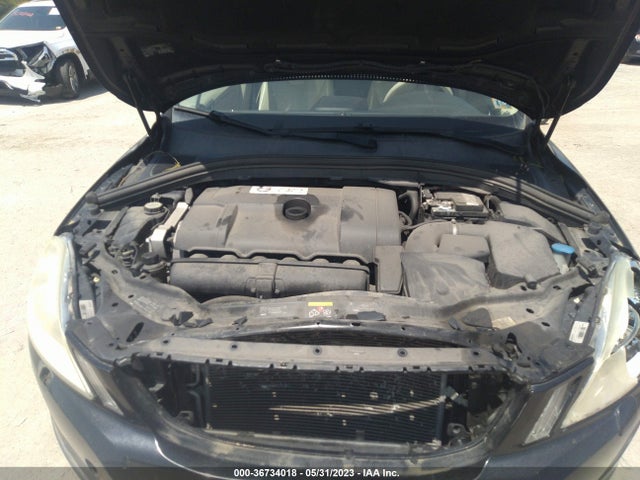 2011 VOLVO XC60 3.2L VIN: YV4940DZ5B2149478
