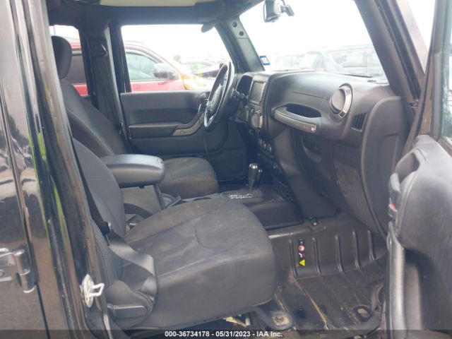 1C4BJWDG9FL763920 Jeep Wrangler Unlimited Sport