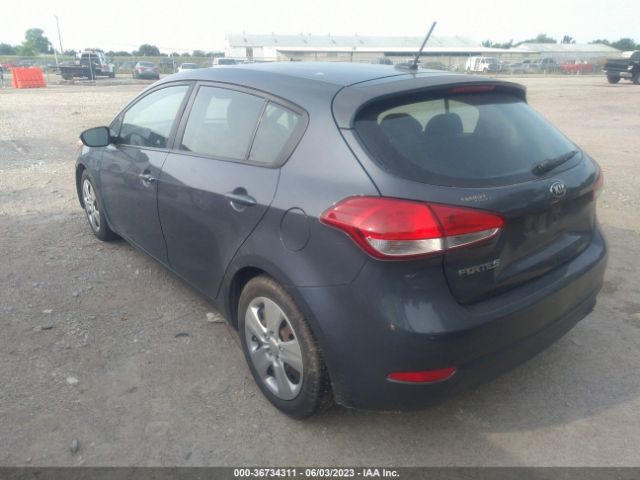 KNAFK5A86G5643923 KIA Forte 5-door Lx