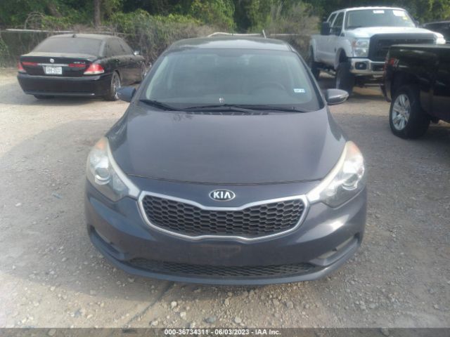 KNAFK5A86G5643923 KIA Forte 5-door Lx