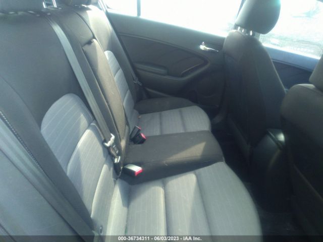 KNAFK5A86G5643923 KIA Forte 5-door Lx