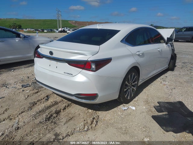 58AD21B11LU004826 Lexus Es Es 300h