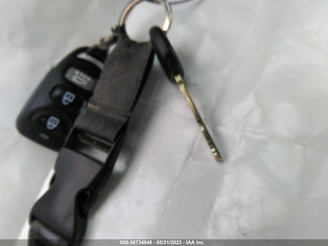 Hyundai ELANTRA SE 2017 KMHD84LFXHU388890 Image 3