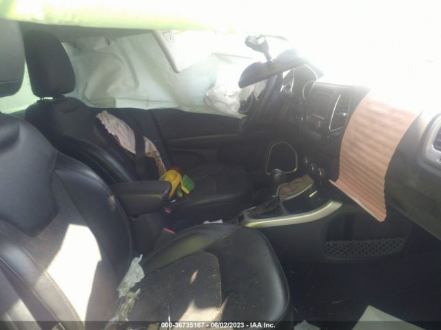 3C4NJCBB1JT195002 Jeep Compass Latitude