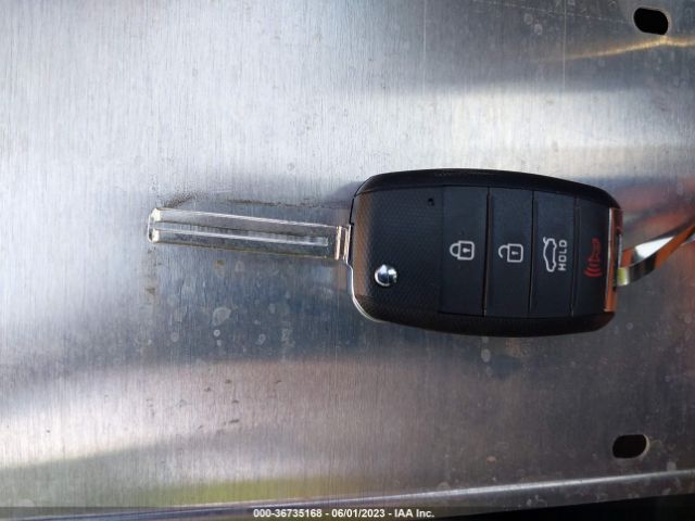 KNDJN2A26F7213925 KIA Soul Base