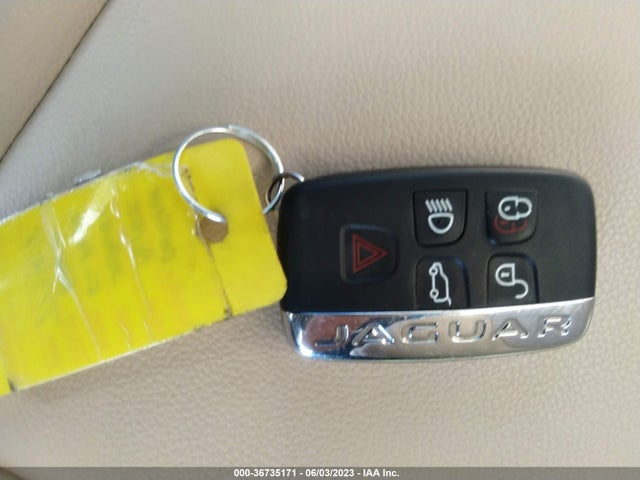 2017 JAGUAR F-PACE SADCJ2BV3HA497473 Photo 10