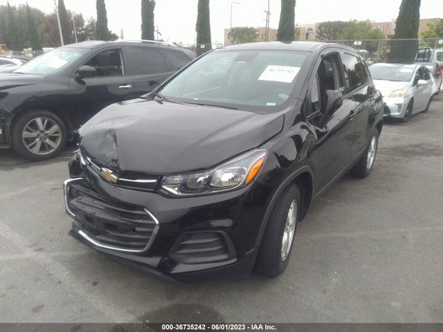 Chevrolet TRAX LS 2020 KL7CJKSB2LB026819 Image 2