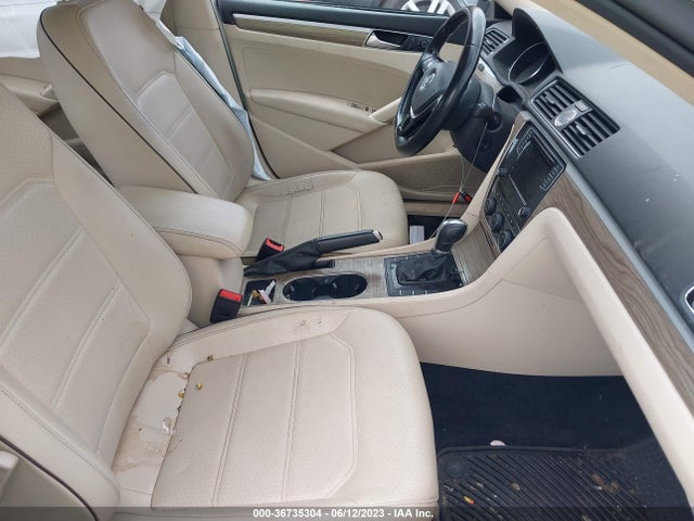 1VWBT7A32HC078420 Volkswagen Passat 1.8t Se