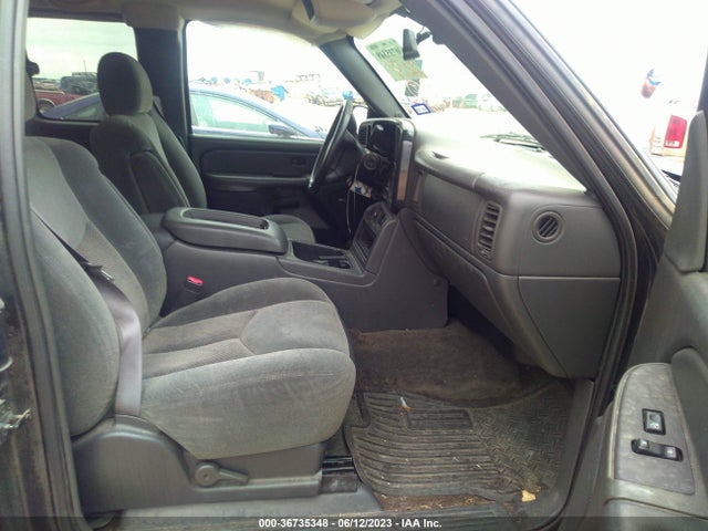2004 CHEVROLET SILVERADO 1500 LS VIN: 2GCEC19V741110717