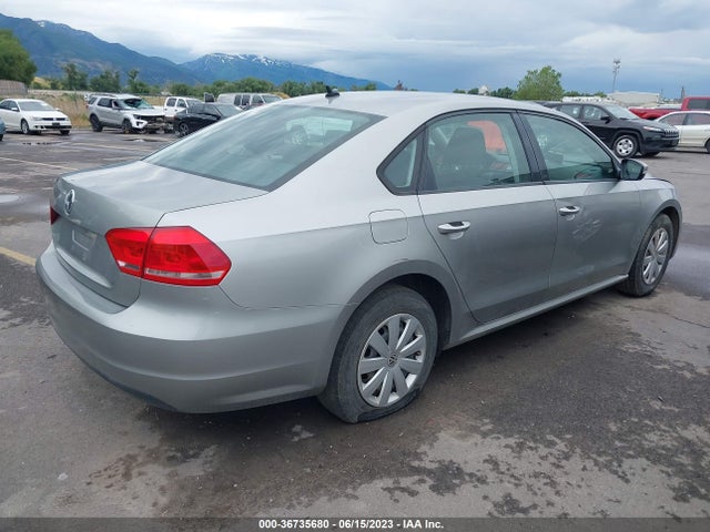 2013 VOLKSWAGEN PASSAT S VIN: 1VWAP7A32DC040387