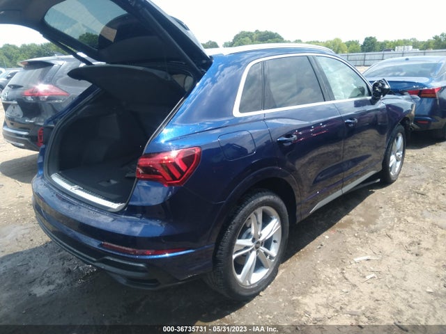 WA1DECF39M1077661 Audi Q3 S Line Premium