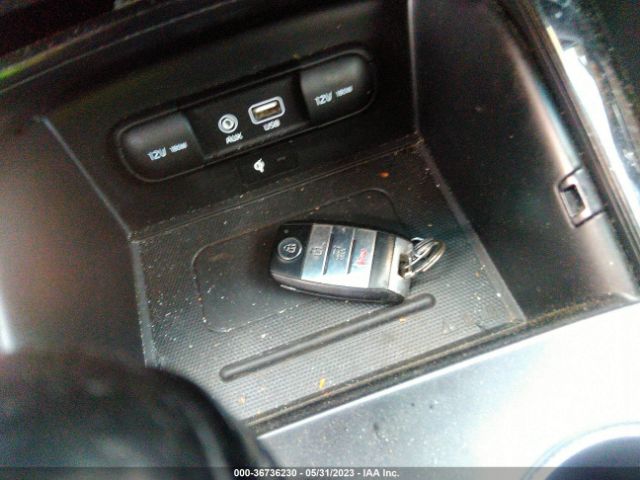 5XYPKDA57KG443432 KIA Sorento Sx V6