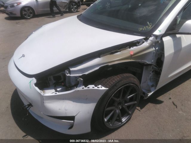 5YJ3E1EA1PF557503 Tesla MODEL 3