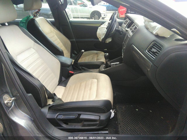 3VWB17AJ7GM215546 Volkswagen Jetta Sedan 1.8t Sport