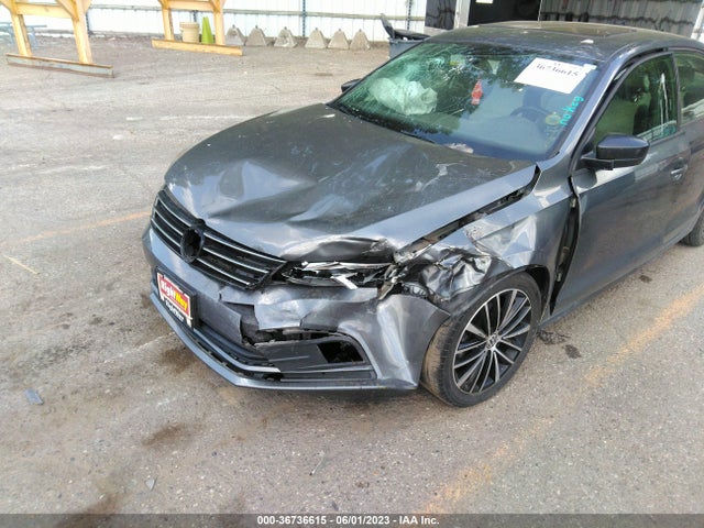 3VWB17AJ7GM215546 Volkswagen Jetta Sedan 1.8t Sport