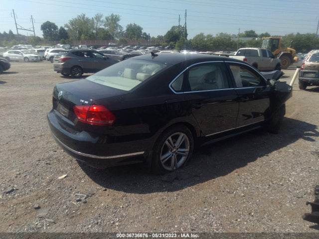 1VWBT7A30FC061452 Volkswagen Passat 1.8t Se W/sunroof & Nav